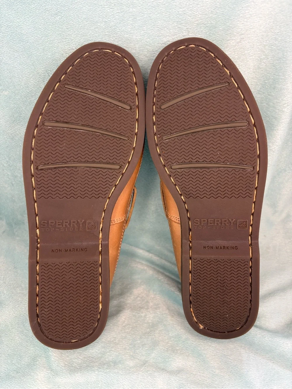 Wide Width 9.5W Sperry Top-Sider Mako 2-Eye Boat Shoes Mens Oak Leather NWOB